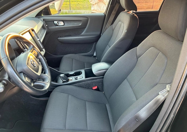 Volvo XC 40 cena 115000 przebieg: 231222, rok produkcji 2019 z Radom małe 121